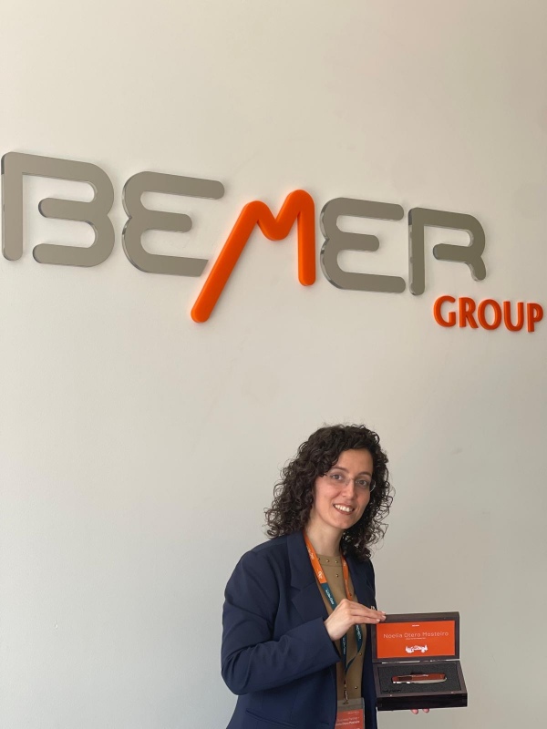 Recibiendo el regalo de BEMER, un dispositivo B.Scan de edición limitada